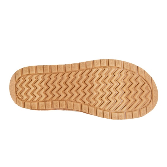 NWT Madden Girl Embellished Tan Faux-Fur Platform Boots - Picture 3 of 4